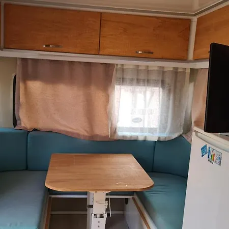 Parque de Campismo Ys Caravans *